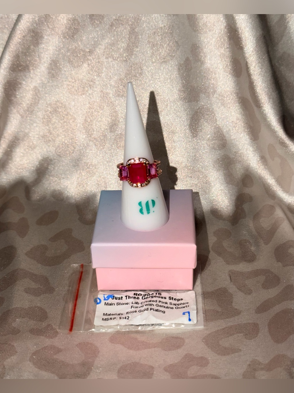 Bomb Party | “Just Three Gorgeous Steps” Og Ring